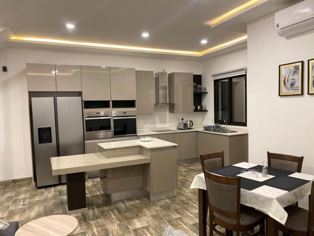 24 Roma Aparthotel Lusaka Luaran gambar