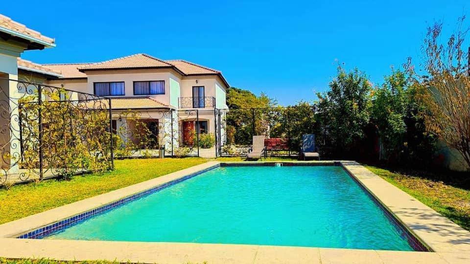 24 Roma Aparthotel Lusaka Luaran gambar