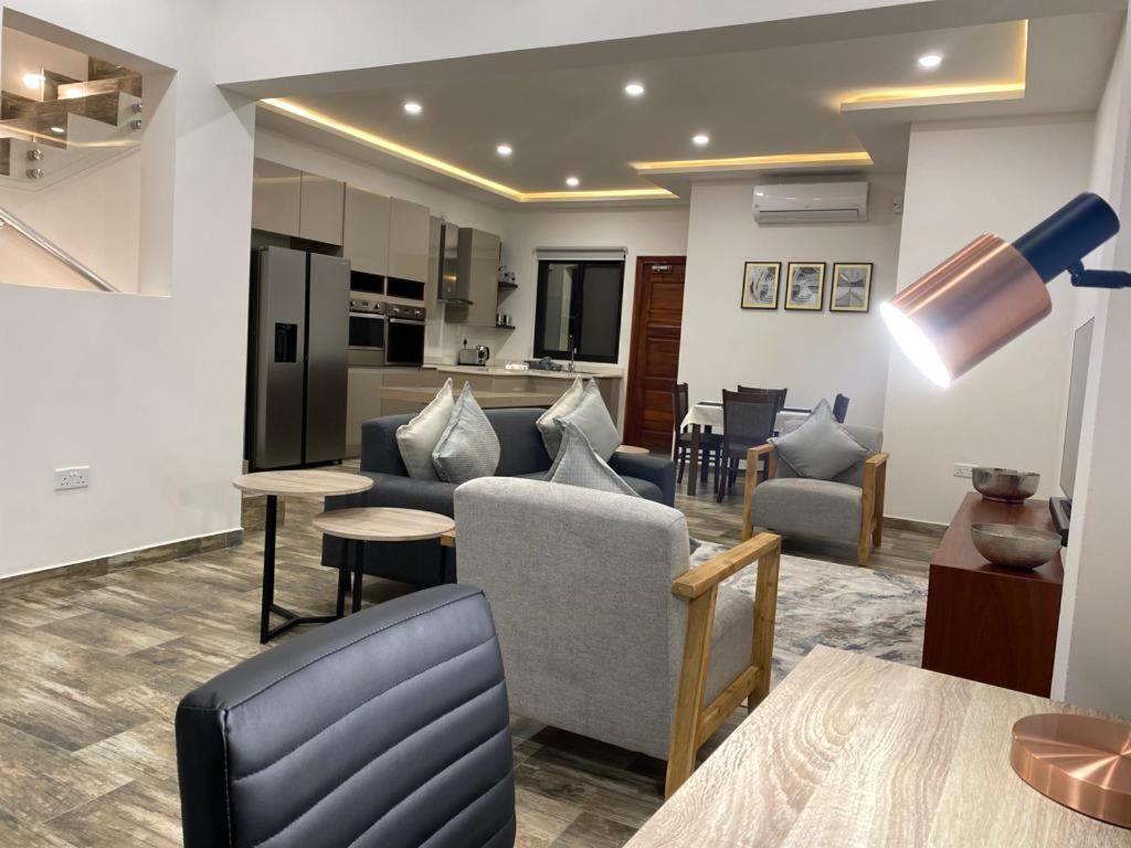24 Roma Aparthotel Lusaka Luaran gambar