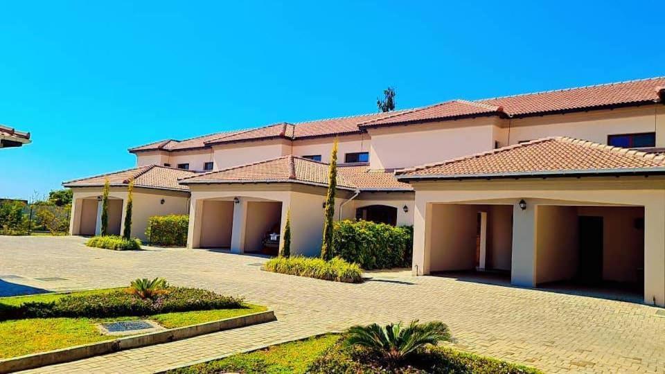 24 Roma Aparthotel Lusaka Luaran gambar